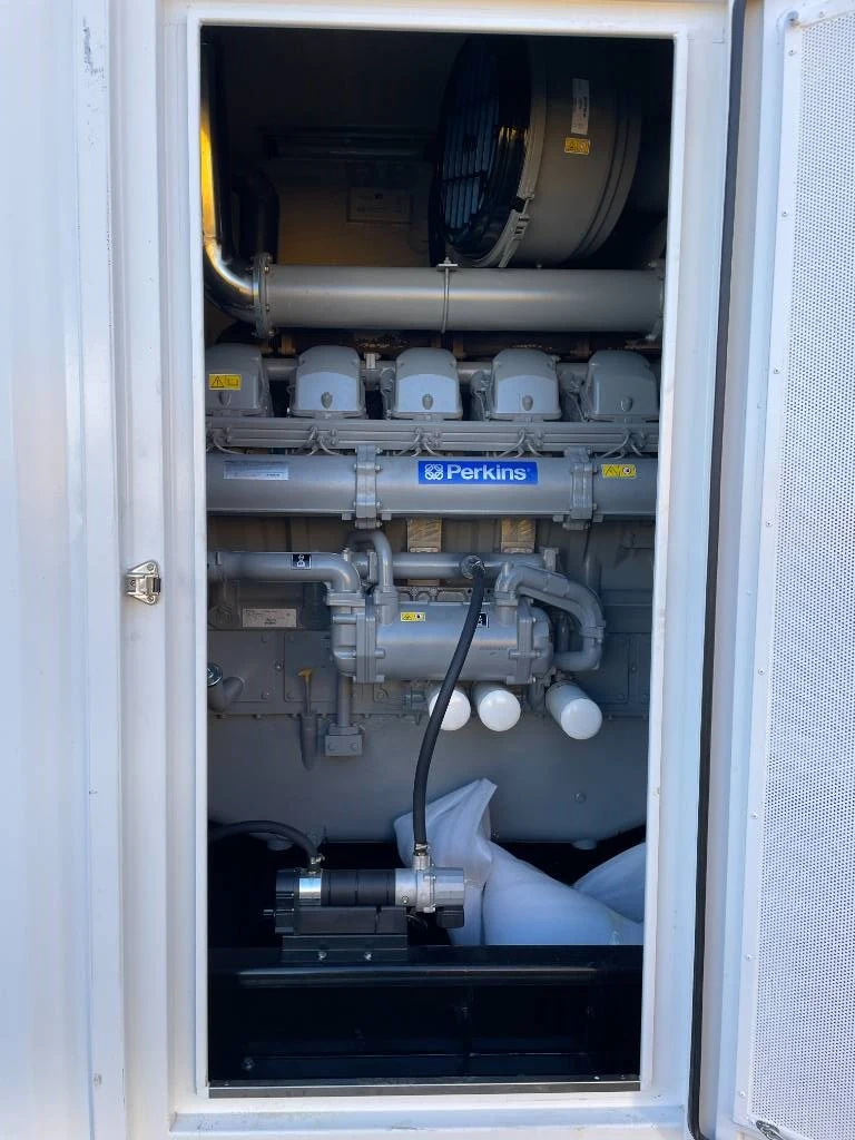 Perkins-Dieselmotor in der Detailansicht – Baureihenabbildung